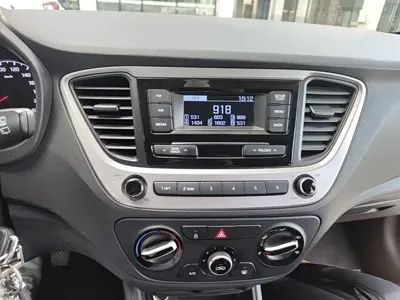 Hyundai Verna RV