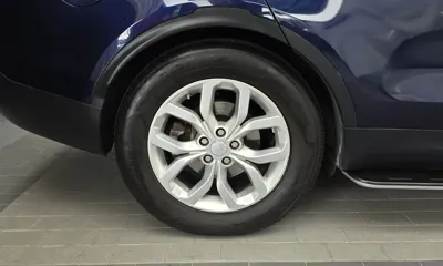 Land Rover Discovery 2018, 72856 км, за 13916.24 USD