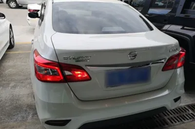 Nissan Sylphy 2022, 13600 км, за 10353 USD