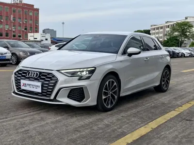 Audi A3 · 2022 год