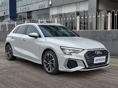 Audi A3 2022, 13799 км, за 14309.73 USD