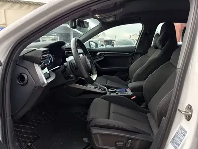 Audi A3 2022, 13799 км, за 14309.73 USD