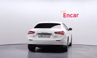 Maserati Ghibli 2017, 81232 км, за 12949.51 USD