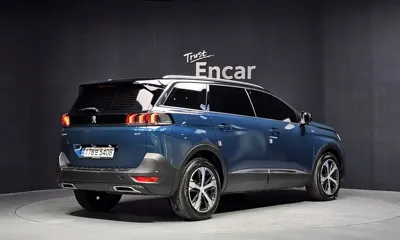Peugeot 5008 2022, 35513 км, за 19413.72 USD