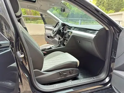 Volkswagen Magotan 2025, 18300 км, за 21261.53 USD