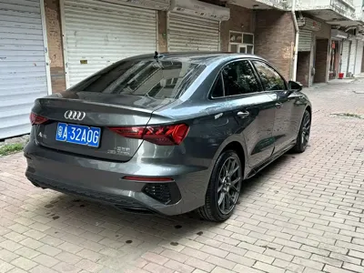 Audi A3 2023, 11000 км, за 24837.66 USD