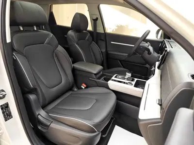 Hyundai ix35 2025, 9100 км, за 14056.4 USD - фото 11