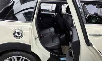 MINI Cooper 2017, 30497 км, за 9184.01 USD - фото 12