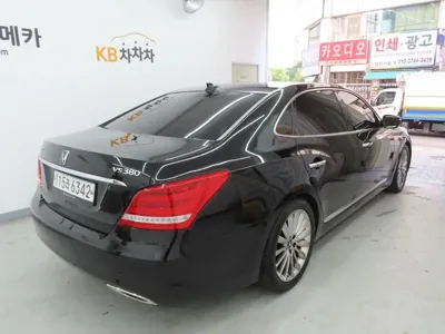 Hyundai Equus 2014, 85321 км, за 9780.75 USD