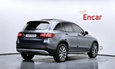 Mercedes-Benz GLC-Class 2018, 82719 км, за 16082.45 USD