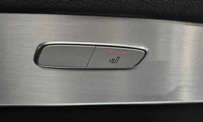 Mercedes-Benz GLC-Class 2018, 82719 км, за 16082.45 USD - фото 29