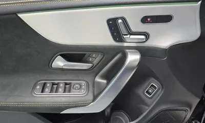 Mercedes-Benz CLA-Class 2023, 38898 км, за 35779.37 USD - фото 14