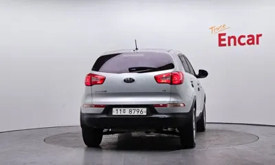 Kia Sportage 2013, 160894 км, за 2642.88 USD