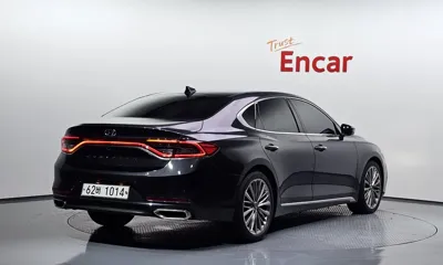 Hyundai Grandeur 2018, 75335 км, за 10412.19 USD