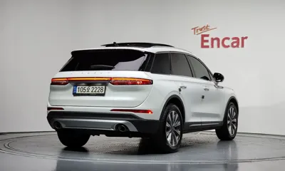 Lincoln Corsair 2022, 114467 км, за 15570.04 USD