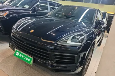 Porsche Cayenne E-Hybrid · 2023 год