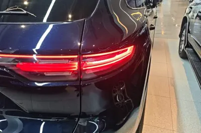 Porsche Cayenne E-Hybrid 2023, 34700 км, за 76492 USD - фото 9