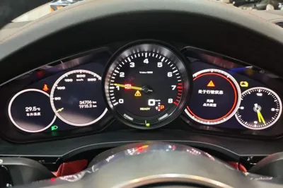 Porsche Cayenne E-Hybrid 2023, 34700 км, за 76492 USD - фото 14