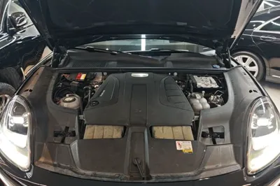 Porsche Cayenne E-Hybrid 2023, 34700 км, за 76492 USD - фото 24