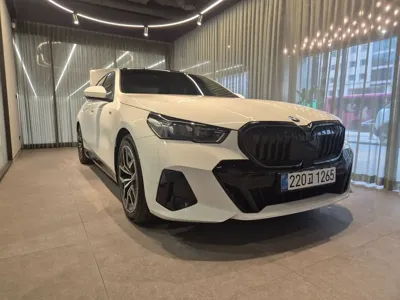 BMW 5-Series · 2025 год