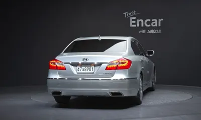 Hyundai Genesis 2012, 189639 км, за 2511.9 USD