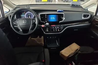 Honda Odyssey 2019, 150700 км, за 17015 USD - фото 17
