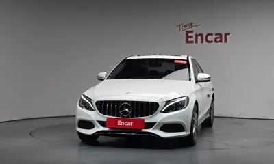 Mercedes-Benz C-Class 2017, 82383 км, за 10347.52 USD