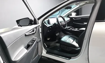 Kia EV6 2023, 36959 км, за 23583.07 USD - фото 10