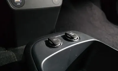 Kia EV6 2023, 36959 км, за 23583.07 USD - фото 41