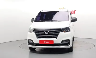 Hyundai Starex 2018, 106810 км, за 9584.88 USD