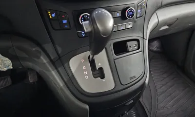 Hyundai Starex 2018, 106810 км, за 9584.88 USD - фото 9