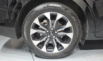 Kia Canival 2023, 81285 км, за 15742.92 USD