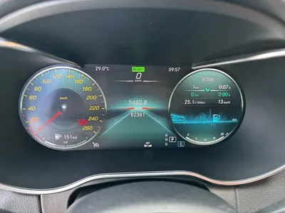 Mercedes-Benz C-Class 2021, 82000 км, за 18683.03 USD - фото 13