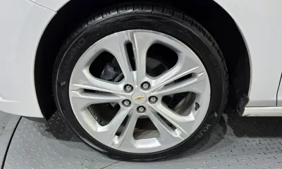 ChevroletGMDaewoo Cruze 2017, 85688 км, за 4569.53 USD