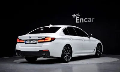 BMW 5-Series 2023, 21106 км, за 31384.2 USD