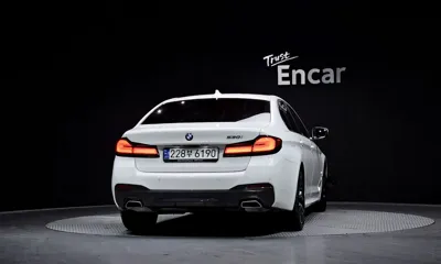 BMW 5-Series 2023, 21106 км, за 31384.2 USD