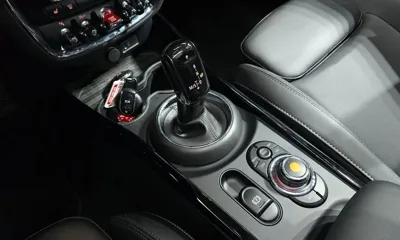 MINI Clubman 2021, 42584 км, за 12817.97 USD - фото 9