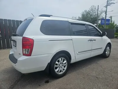 Kia Canival 2013, 164318 км, за 2625.71 USD