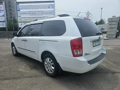 Kia Canival 2013, 164318 км, за 2625.71 USD
