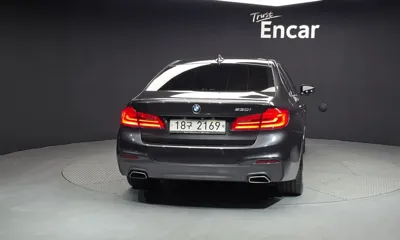 BMW 5-Series 2019, 64345 км, за 18169.8 USD
