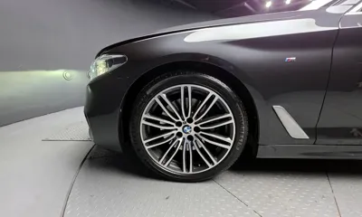 BMW 5-Series 2019, 64345 км, за 18169.8 USD