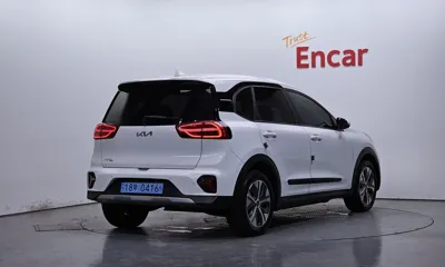 Kia Niro 2023, 49109 км, за 13874.94 USD