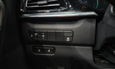 Kia Niro 2023, 49109 км, за 13874.94 USD - фото 16