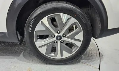 Kia Niro 2023, 49109 км, за 13874.94 USD - фото 21