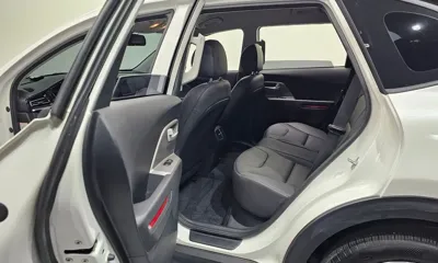 Kia Niro 2023, 49109 км, за 13874.94 USD - фото 26