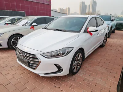 Hyundai Elantra · 2016 год