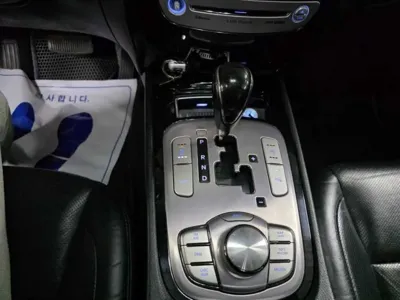 Hyundai Genesis 2012, 218704 км, за 4588.42 USD - фото 17