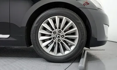 Hyundai Equus 2015, 380584 км, за 2980.13 USD