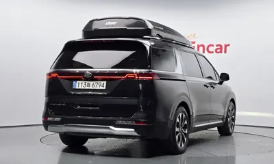 Kia Canival 2021, 57885 км, за 17071.72 USD