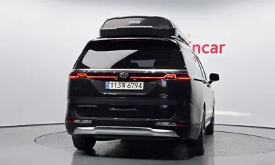 Kia Canival 2021, 57885 км, за 17071.72 USD